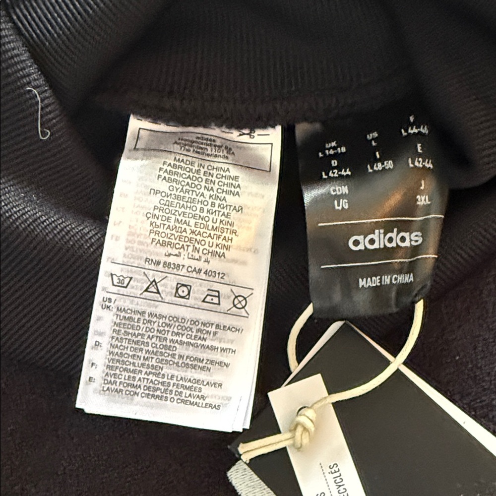 Adidas Women’s Poncho - Picture 6 of 10